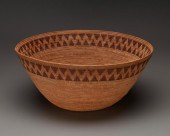 A LARGE YOKUTS MUSH BOWL BASKE