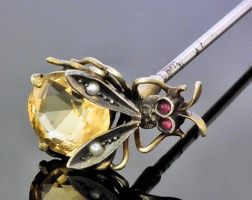 A late Victorian gold coloured