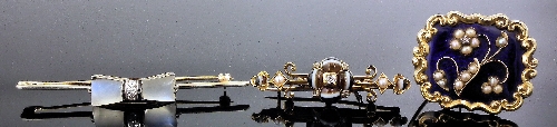 A late Victorian gold coloured