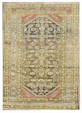 A LILIHAN RUG, EARLY 20TH CENT