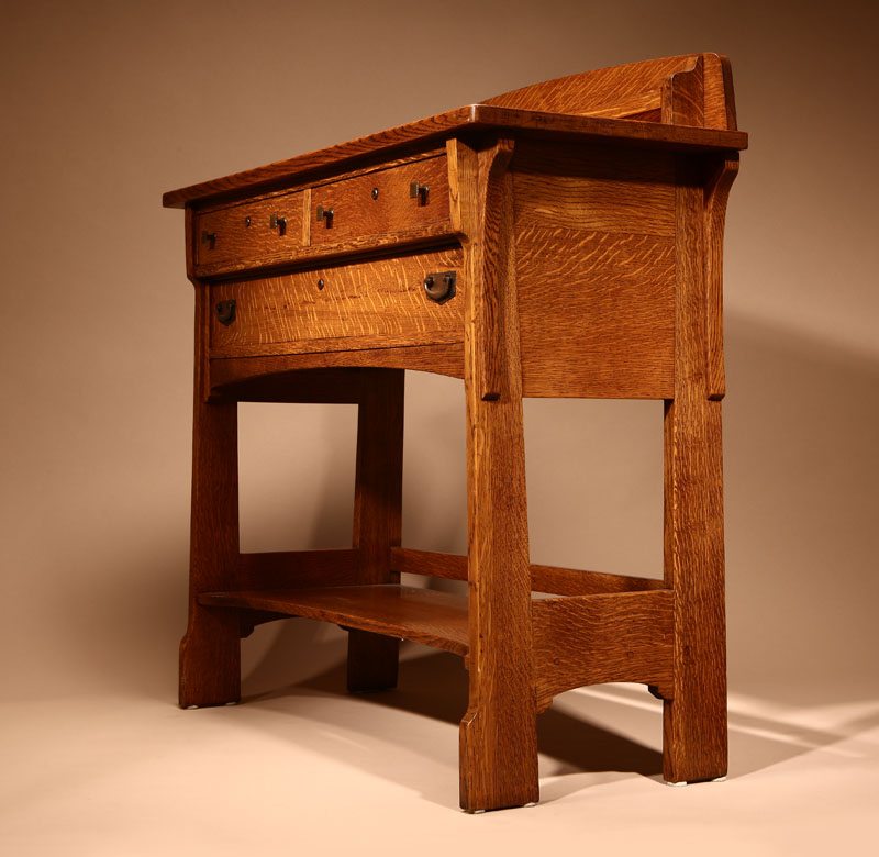 A Limbert Arts & Crafts oak