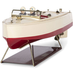 A Lionel Craft Wind Up Tin Boat