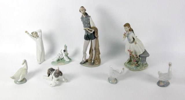 A Lladro figure of Shakespeare 38cm