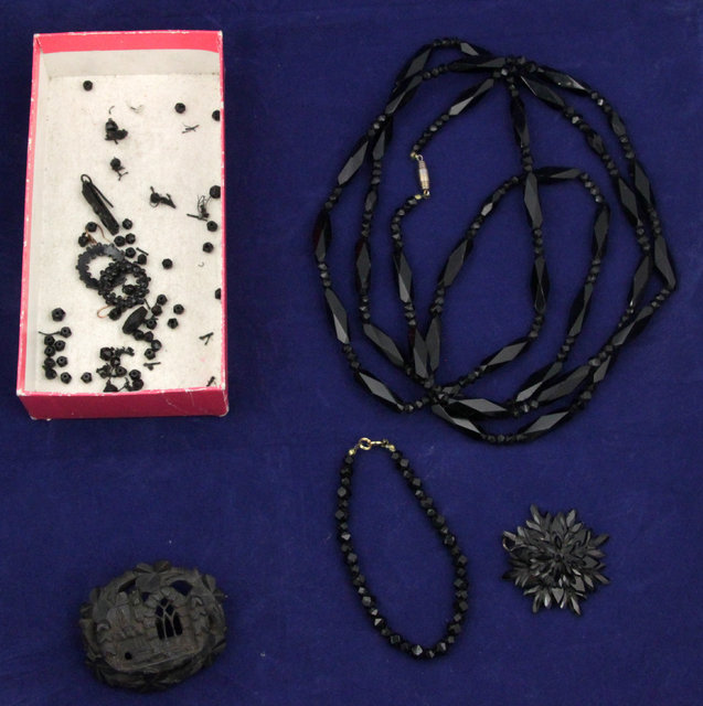 A long jet necklace the elongated