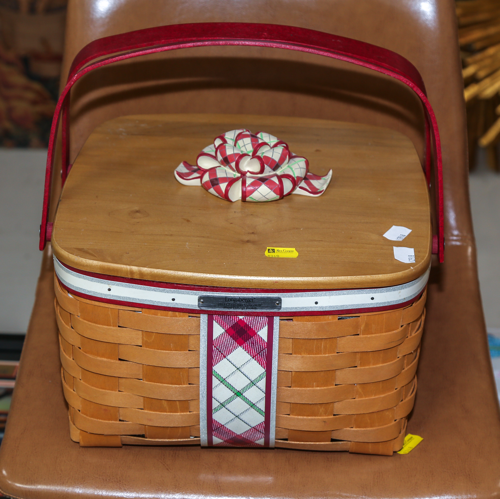 A LONGABERGER PLAID TIDINGS