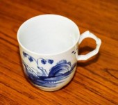 A Longton Hall blue and white
