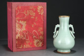 A LONQUAN TYPE  VASE<br>A LONQ