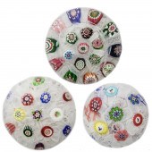 A (LOT OF 3) BACCARAT OR CLICH