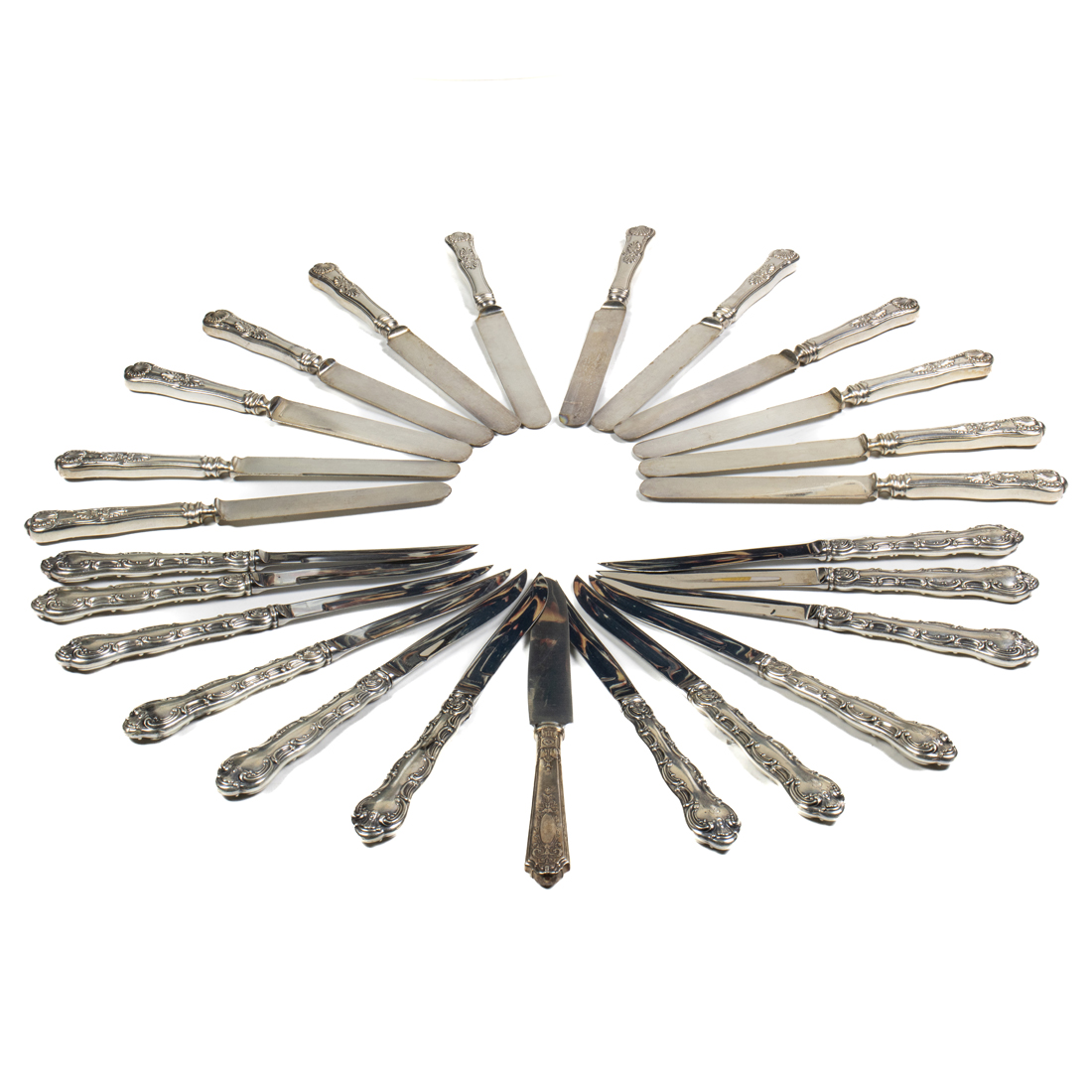 A LOT OF STERLING HANDLED KNIVES: