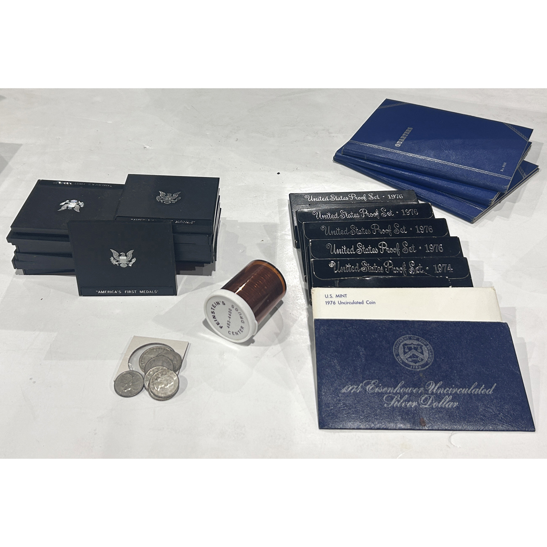 A LOT OF US PROOF/MINT SETS,