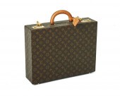 A LOUIS VUITTON ATTACHé BRIEFC