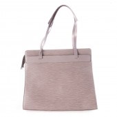 A LOUIS VUITTON EPI CROISETTE