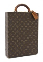A Louis Vuitton Monogram Canva