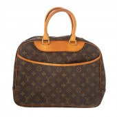 A LOUIS VUITTON MONOGRAM DEAUV