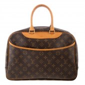A LOUIS VUITTON MONOGRAM DEAUV