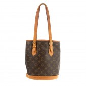 A LOUIS VUITTON MONOGRAM PETIT