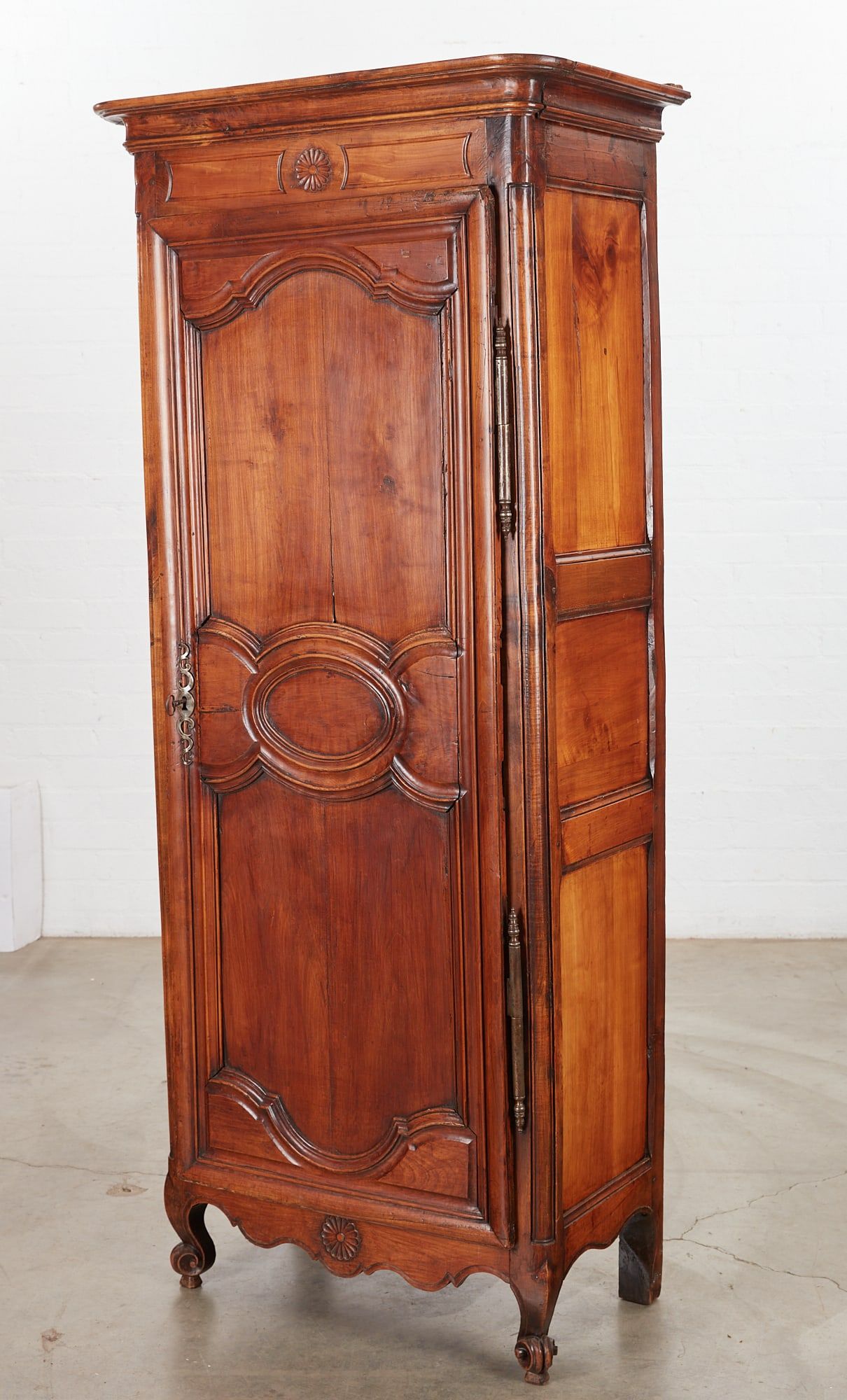 A LOUIS XV PROVINCIAL WALNUT