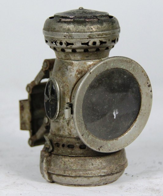 A Lucas Leader electroplate oil