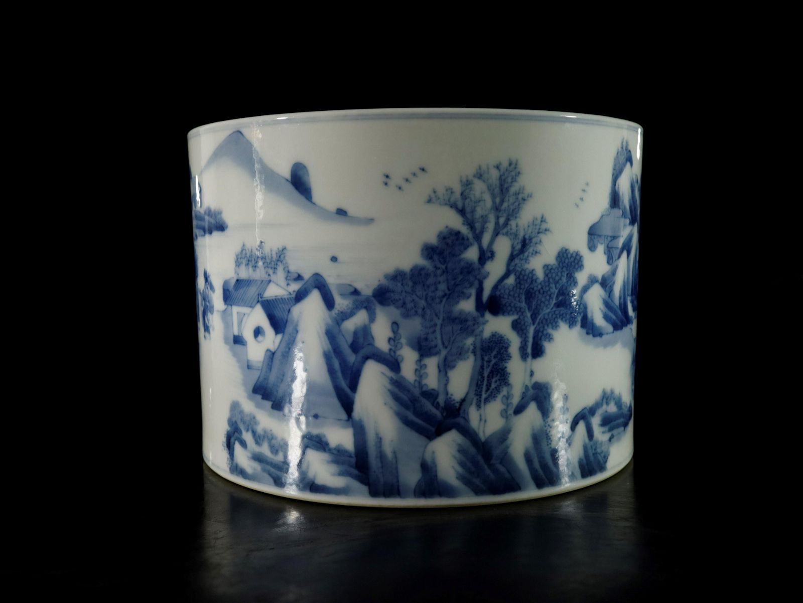 A MAGNIFICENT BLUE AND WHITE 