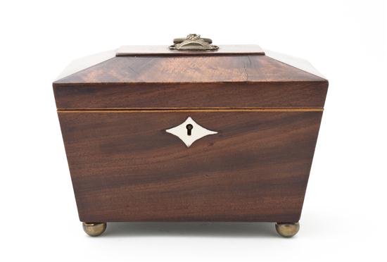 A Mahogany Tea Caddy opening to two