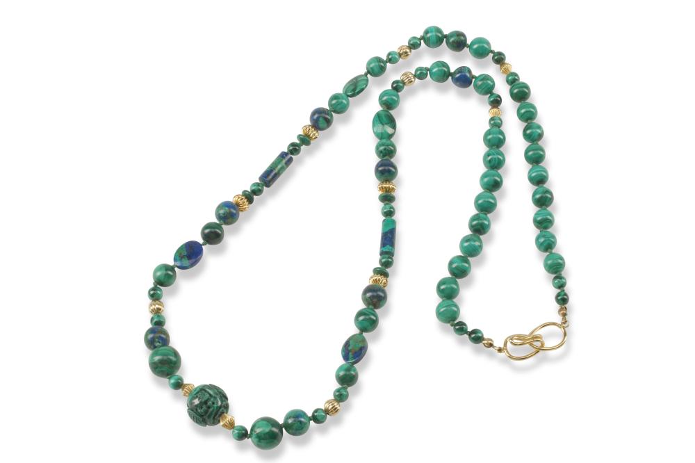 A MALACHITE BEAD NECKLACEA
