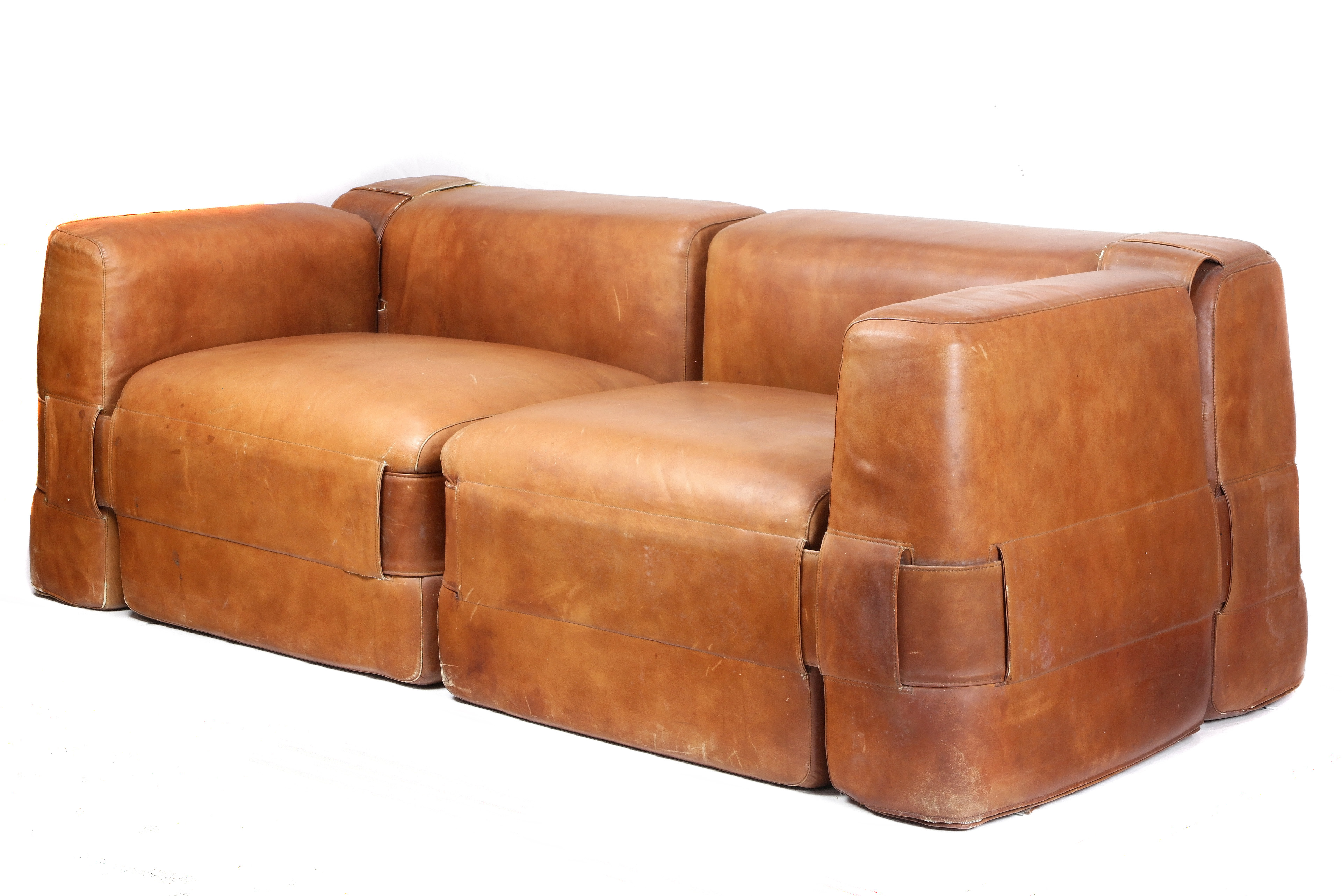 A MARIO BELLINI FOR ATELIER