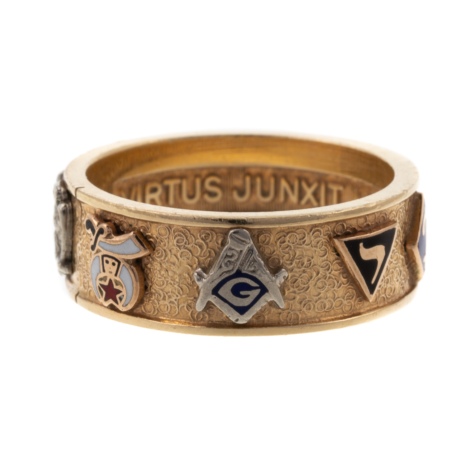 A MASONIC SYMBOL WIDE BAND IN 14K