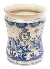 A massive Abruzzi Maiolica alb