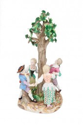 A MEISSEN PORCELAIN FIGURAL GR