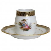 A Meissen Porcelain Honey Pot