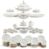 A MEISSEN SCATTERED FLOWERS PA