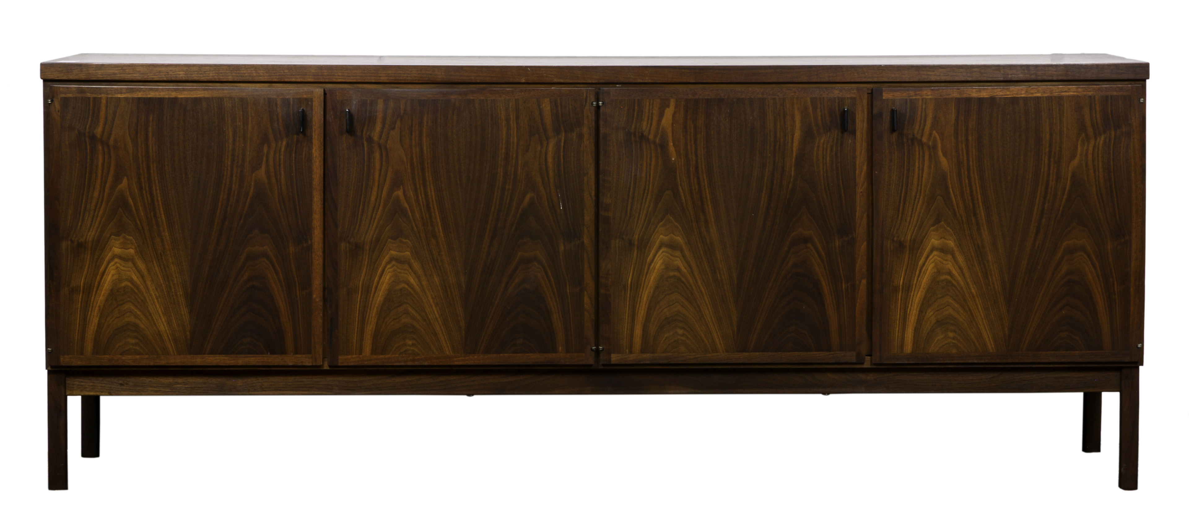 A MID CENTURY WALNUT SIDEBOARD A