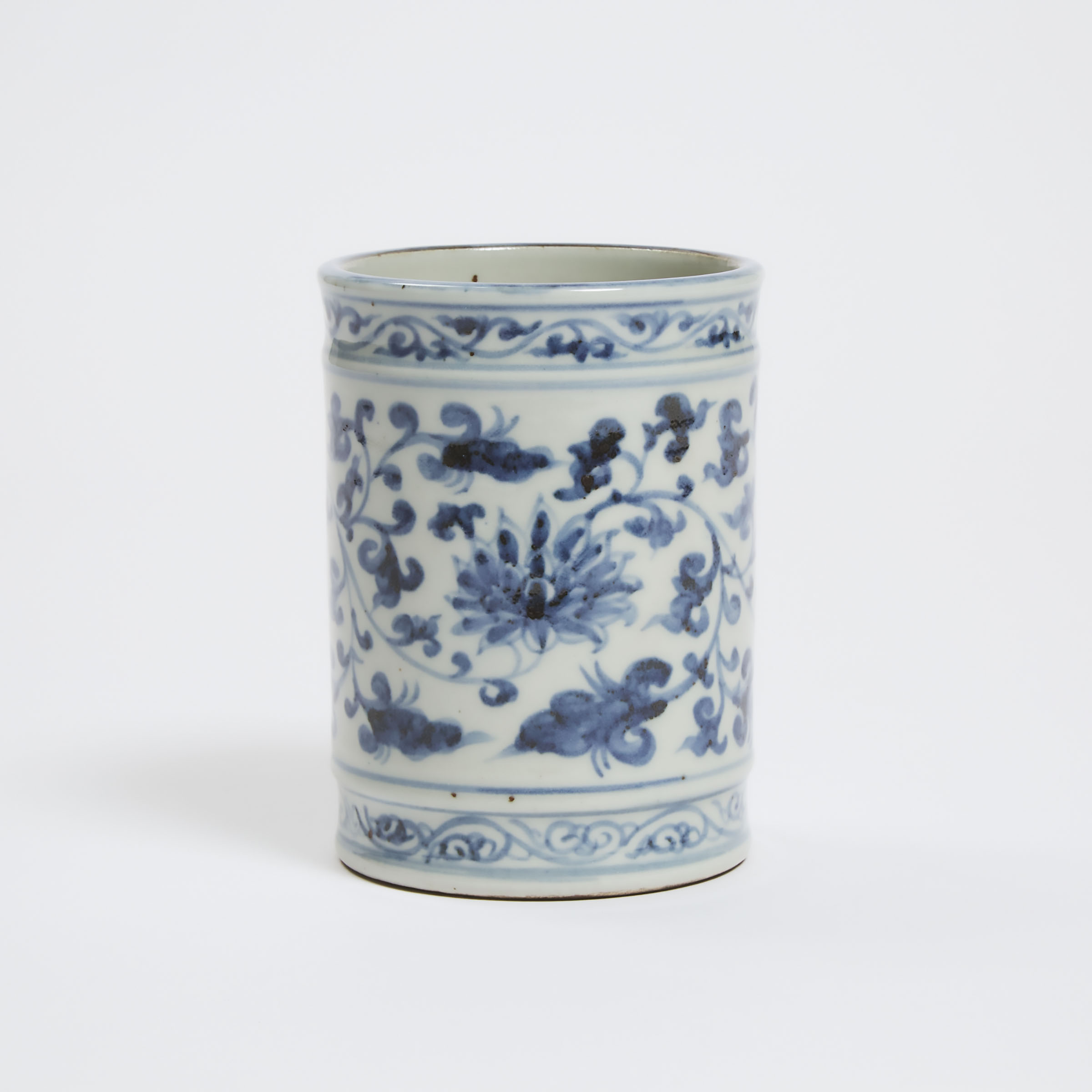 A Ming Style Blue and White 'Floral
