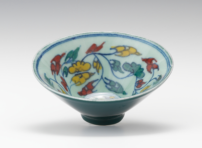 A Ming Style Wine Cup Blue/ green