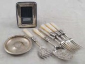 A mixed lot comprising a silve