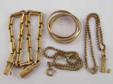 A mixed lot comprising a 9 carat