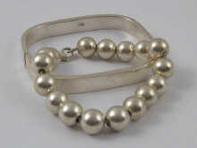 A mixed lot comprising a silver