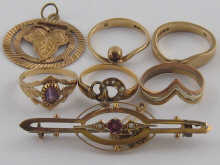 A mixed lot comprising garnet