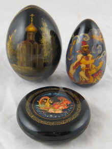 A mixed lot comprising two