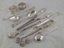 A mixed lot comprising two silver
