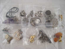 A mixed lot of silver white metal