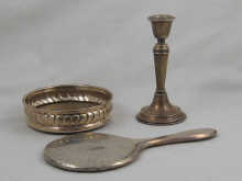 A mixed lot of silver comprising