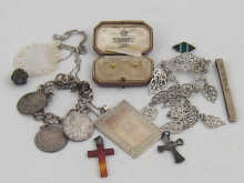 A mixed lot of white metal