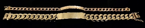 A modern 9ct gold gentleman's