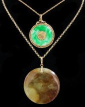 A modern brown agate disc patt