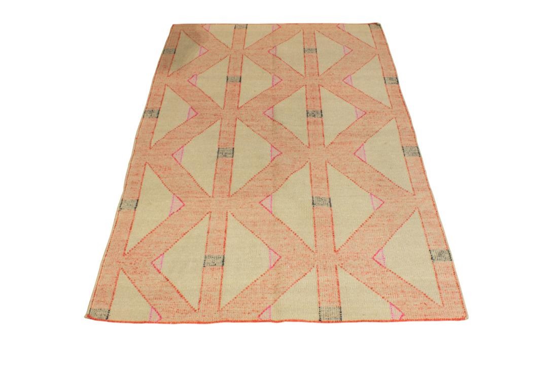 A MODERN FLAT WEAVE CARPET A Modern
