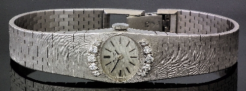 A modern lady's Swiss International