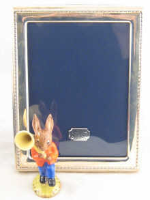 A modern silver picture frame