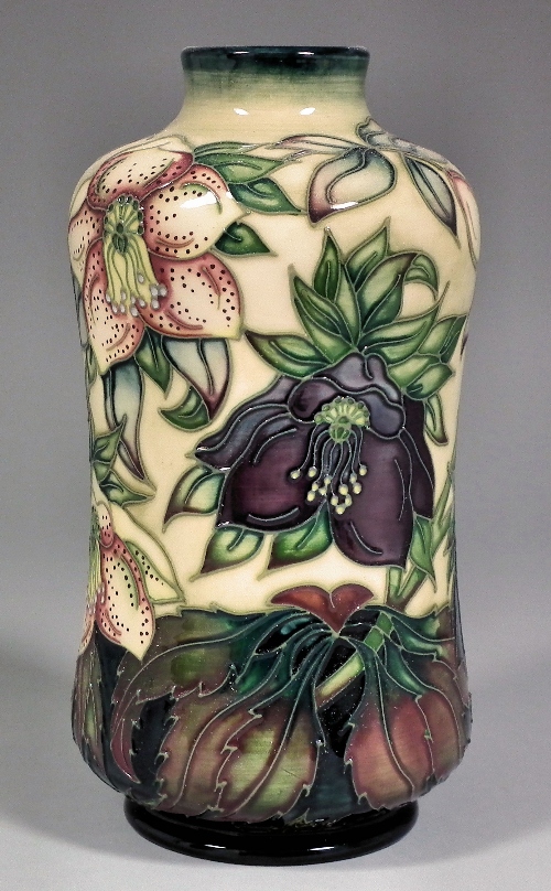 A modern William Moorcroft