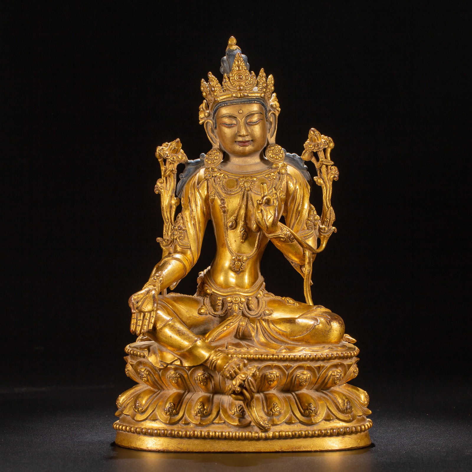 A MONGOLIAN BRONZE-GILT GREEN